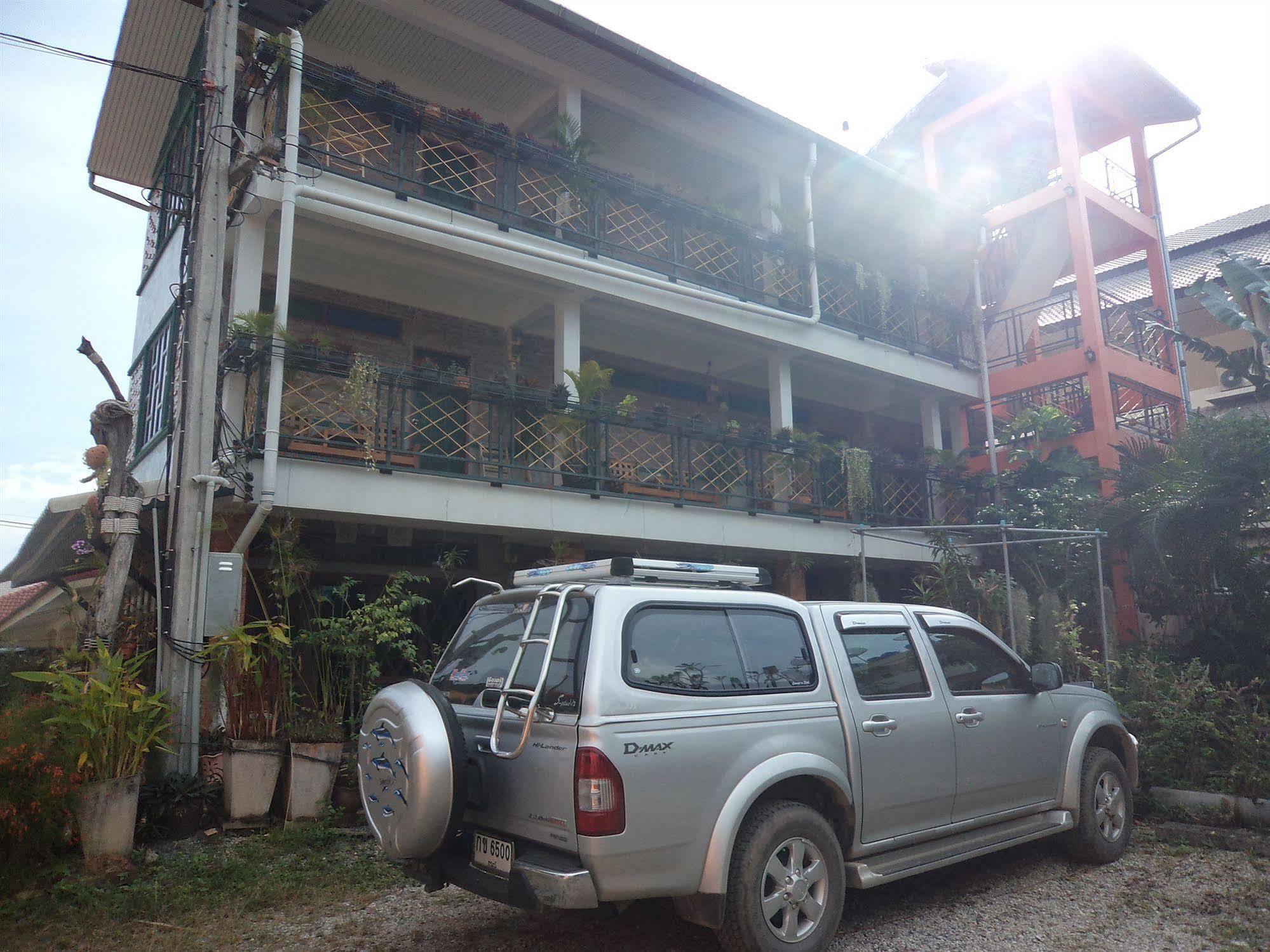 Baan Por Jai Hotel Koh Lanta Exterior photo